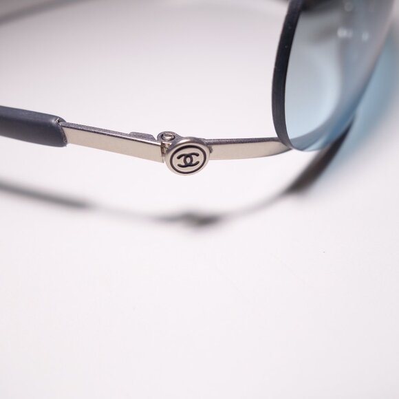 Vtg Chanel Blue Gradient Rimless Lens w/ Silver Metal & CC Logo Arm Sunglasses - Picture 8 of 16